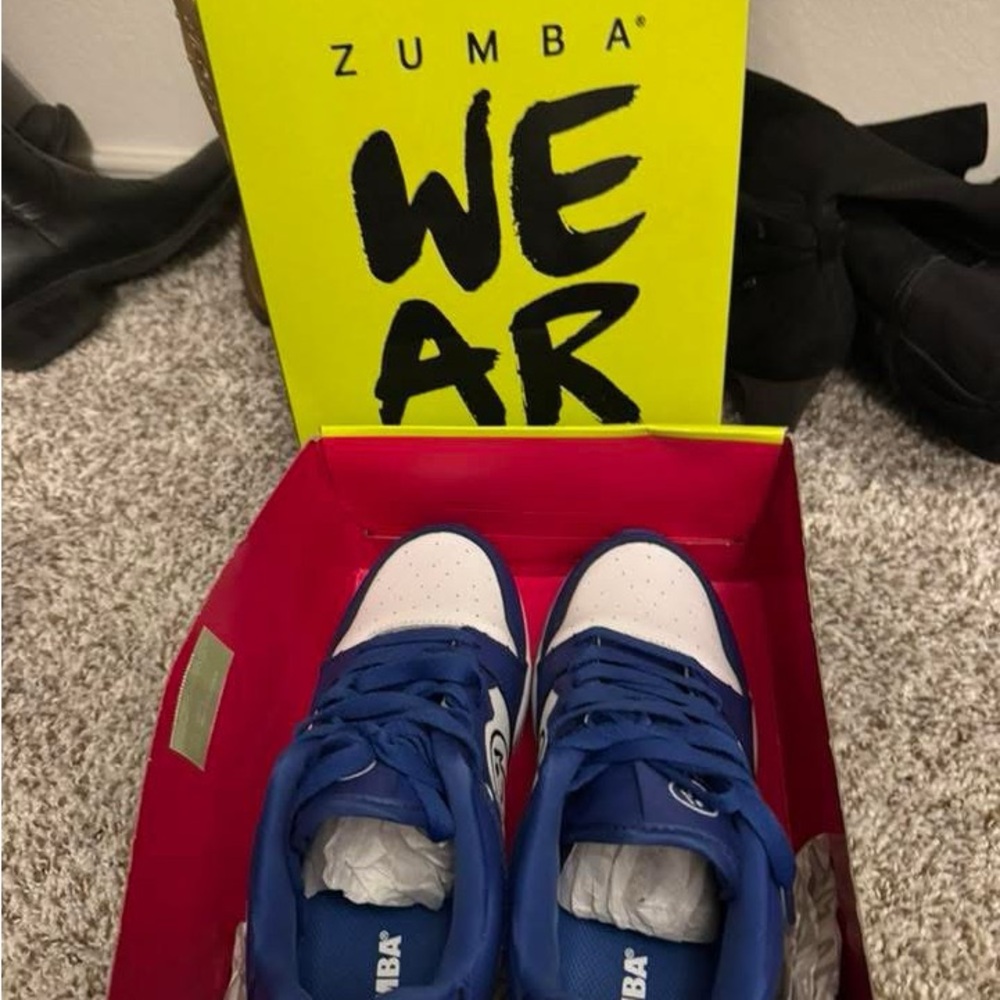 New Zumba Athletic Shoes Size 7 - Picture 2 of 5